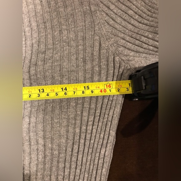Sonoma Life Styles Gray Long Sleeves And Buttons Jersey Size M - Picture 7 of 9